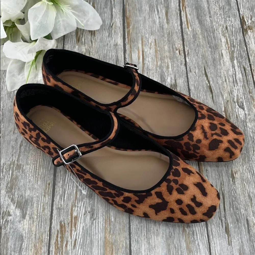 Women's Faux Leather Mary Jayne Leopard Print Flats Shoes Size 8.5